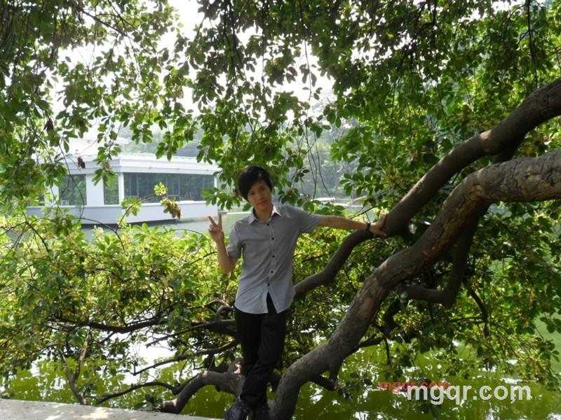 爱上有你的夜的第2张照片