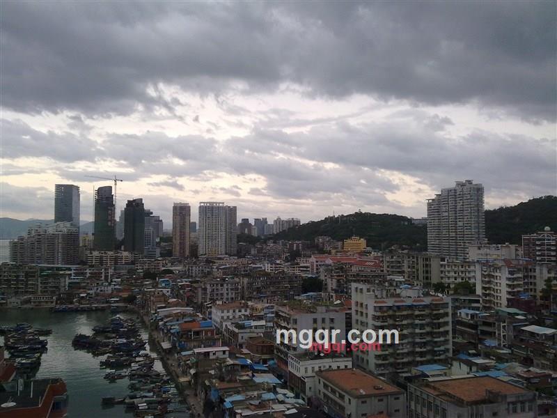 冰箱里的蛋的第1张照片