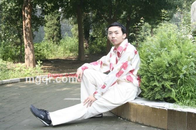 寂寞中生活的第1张照片