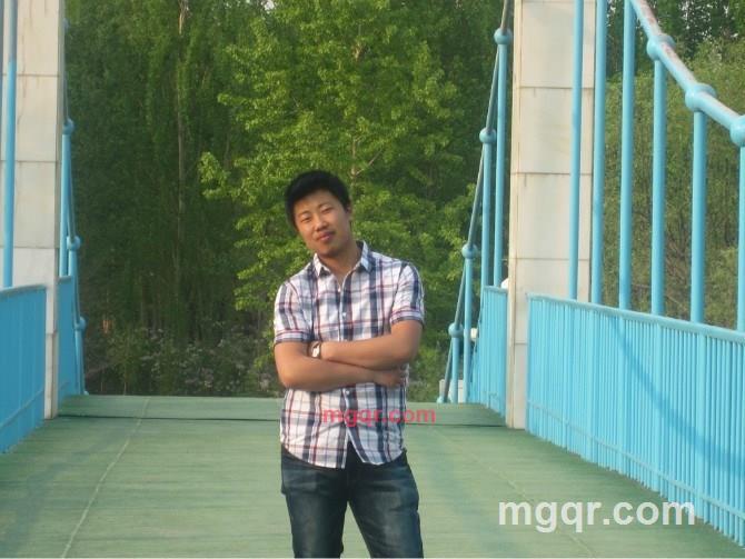 寂寞的可怜人的第1张照片