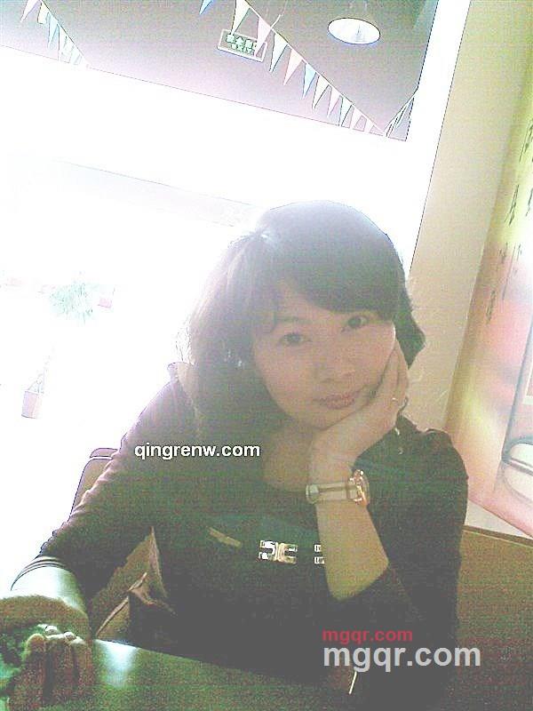 夜晚色朦胧的第1张照片