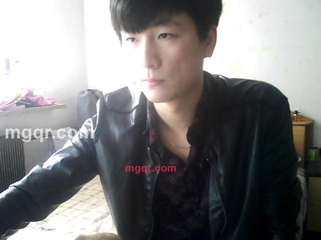 恋上你的咬的第2张照片