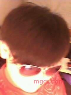 贱人曾的第1张照片