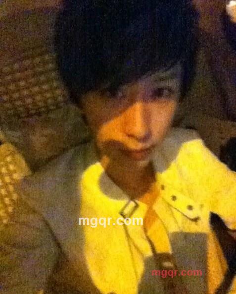 顾城的第5张照片