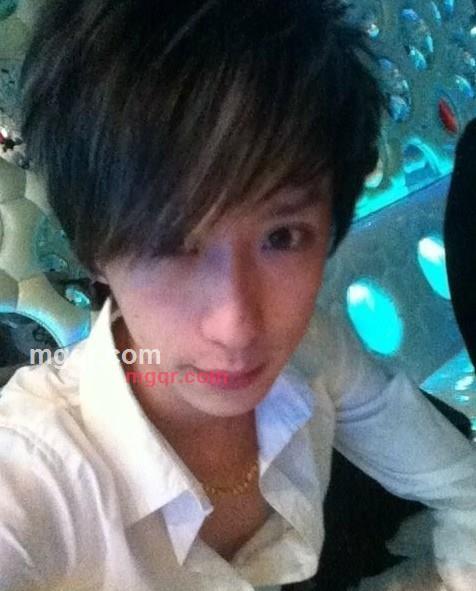 顾城的第7张照片