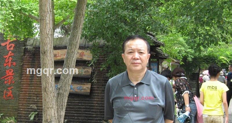 潜入你的的第1张照片