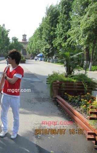 情爱只是无边的苦海的第2张照片