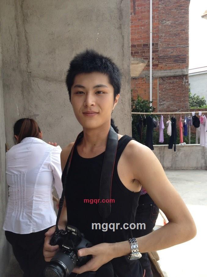 夜街*潮的第1张照片