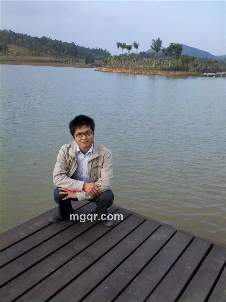 会念书的猪的第1张照片