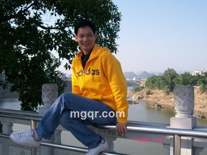 六弦断的第3张照片