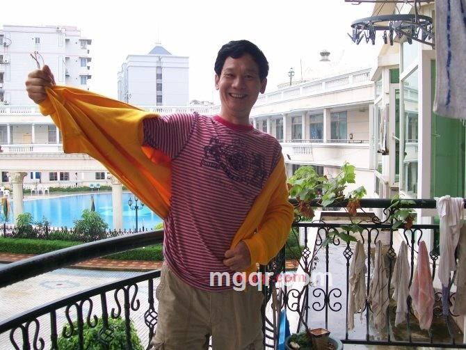 六弦断的第2张照片