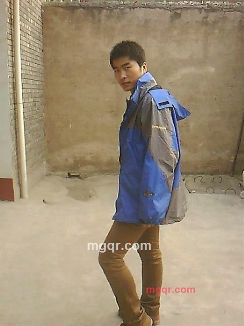 想爱爱啊的第1张照片