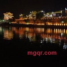 温情的帅哥的第8张照片