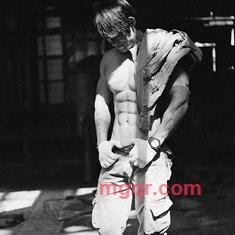 温情的帅哥的第12张照片