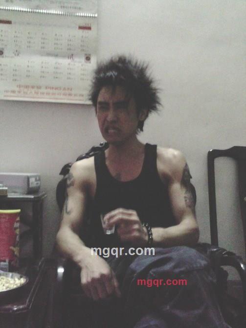 拉风的小伙子的第2张照片