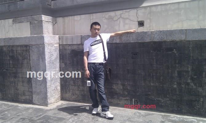 莫♂言的第7张照片