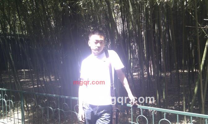 莫♂言的第4张照片