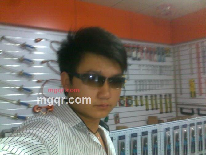 情醉红尘的第1张照片