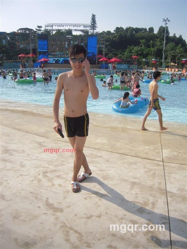 舌头的诱的第2张照片