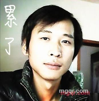 无奈一笑的第2张照片