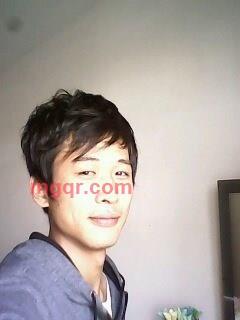 无奈一笑的第3张照片