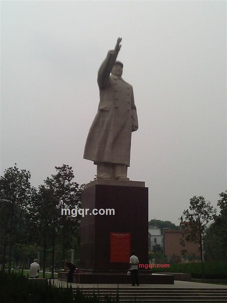 深夜两个人的寂寞的第1张照片