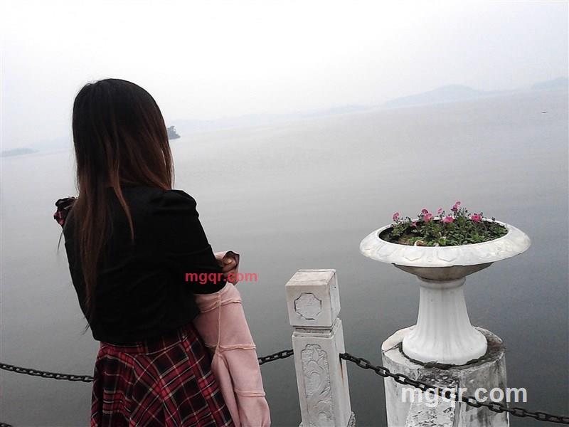 若凡的第1张照片