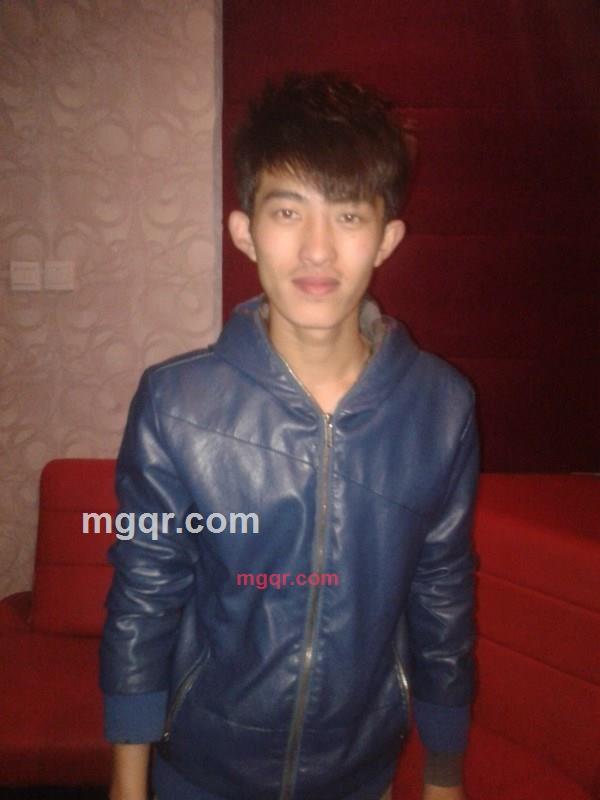 ℡不单纯的男人的第1张照片