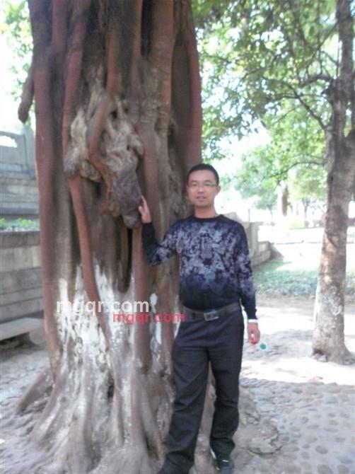 瞳孔00的第1张照片