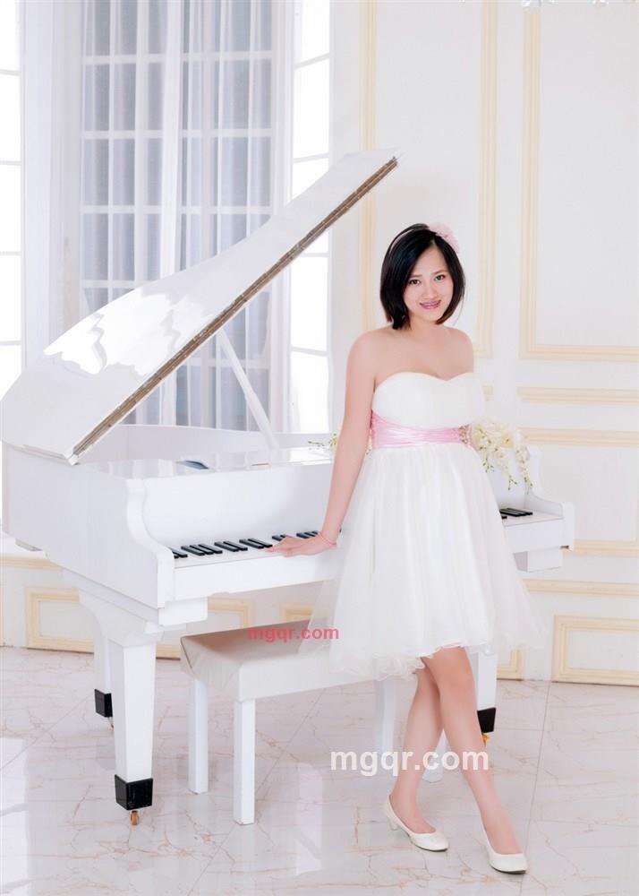 迷惘小魔女的第3张照片