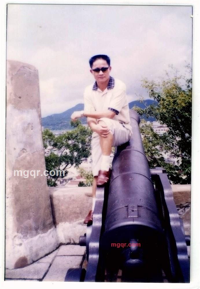 愉悦的人的第1张照片