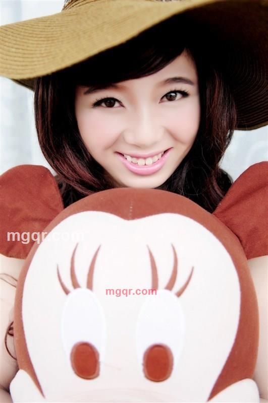 亚成的第5张照片