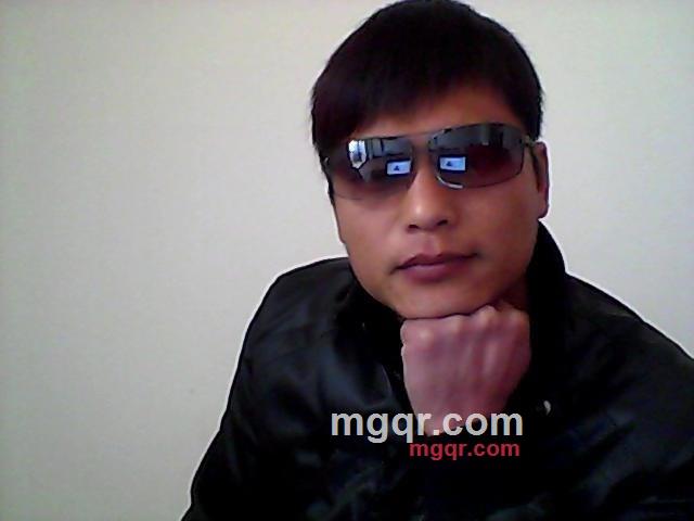 孤独夜晚等你的第1张照片