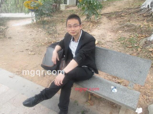 滥情。的第2张照片