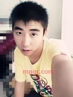 低头、浅笑的第6张照片