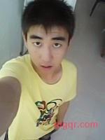 低头、浅笑的第2张照片