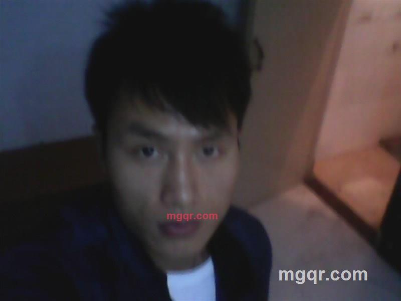 卖萌的小莫的第1张照片