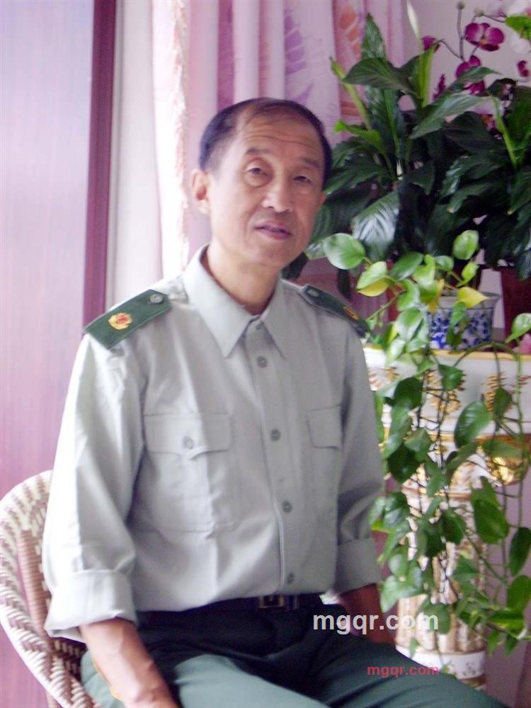 作家文人的第1张照片