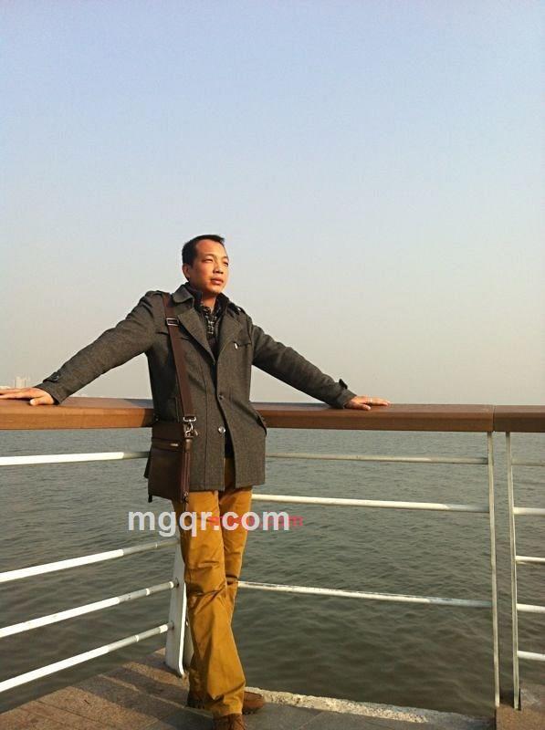 方岩的第1张照片