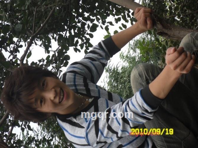 看看B的第2张照片