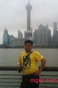 成人男子的第3张照片