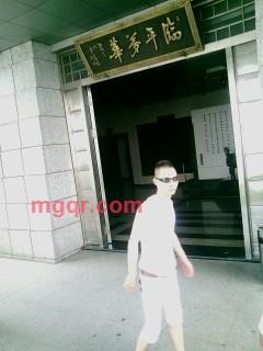 依依YY的第1张照片