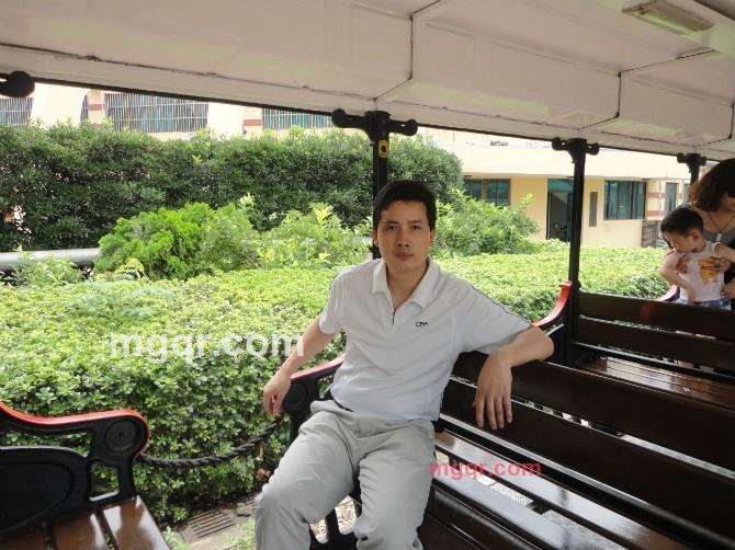 心心相印手牵手的第1张照片