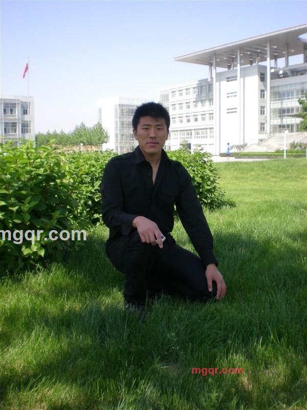 爱新觉罗.飞的第1张照片