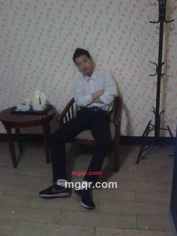 至少还有我可以陪你的第1张照片