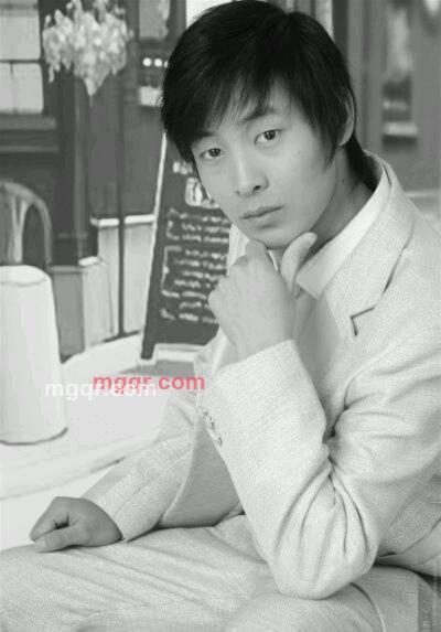 蓝色飞渡的第2张照片