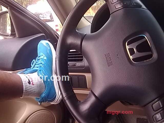 或许夜最适合哭的第1张照片