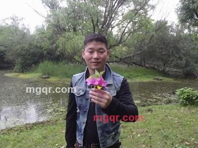 小摸的第1张照片