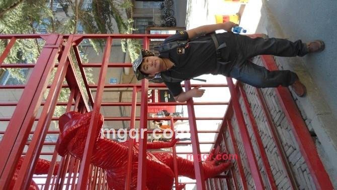 疯狂的唉的第9张照片