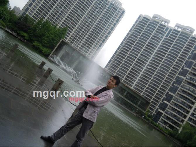 惹火的痞子的第2张照片